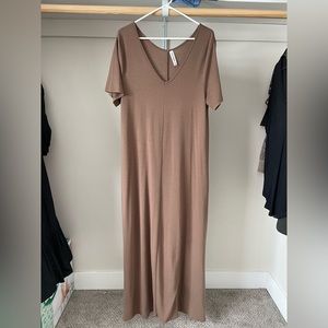 Floor length maxi jersey dress